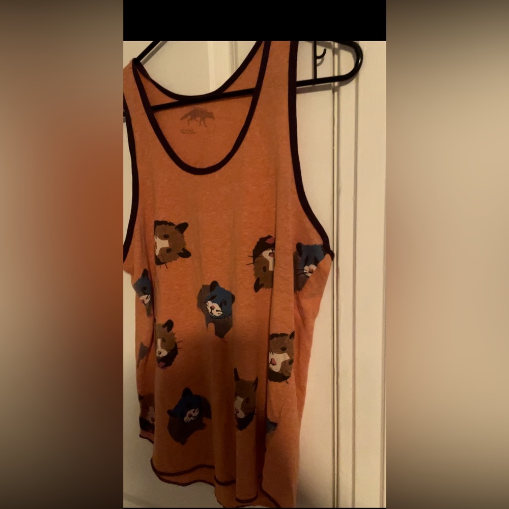 Urban outfitters men’s small tank peach,&colorful and vintage awesome condition